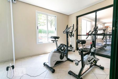 Apartamento para alugar com 65m², 2 quartos e 1 vaga Apartamento para alugar com 65m², 2 quartos e 1 vagaÁrea comum - Academia