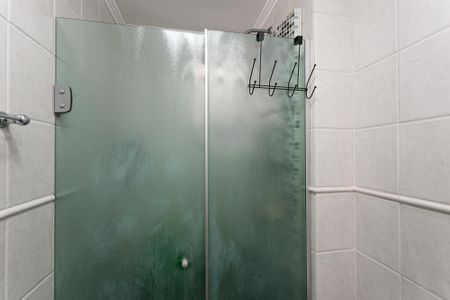 Apartamento para alugar com 65m², 2 quartos e 1 vaga Apartamento para alugar com 65m², 2 quartos e 1 vagaBanheiro da Suíte