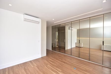 Apartamento à venda com 233m², 3 quartos e 3 vagasSuíte 3