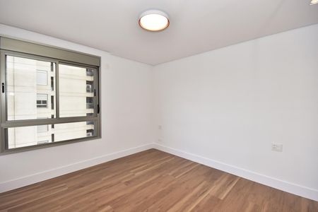 Apartamento à venda com 233m², 3 quartos e 3 vagasSuíte 1