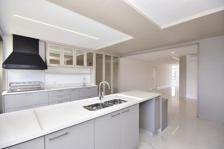 Apartamento à venda com 233m², 3 quartos e 3 vagasCozinha
