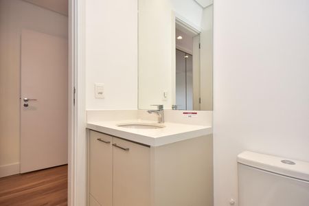 Apartamento à venda com 233m², 3 quartos e 3 vagasBanheiro Suíte 1