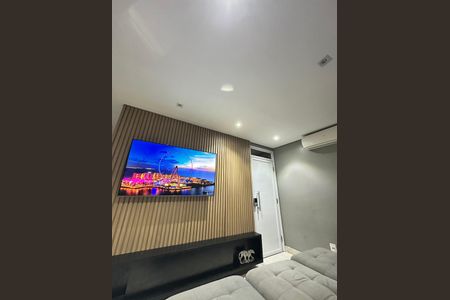 Sala de casa de condomínio à venda com 2 quartos, 140m² em Vila Jacuí, São Paulo