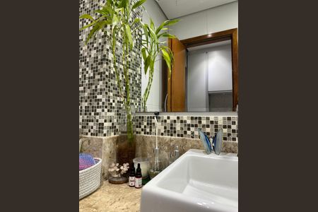 Casa de condomínio à venda com 140m², 2 quartos e 1 vagaBanheiro