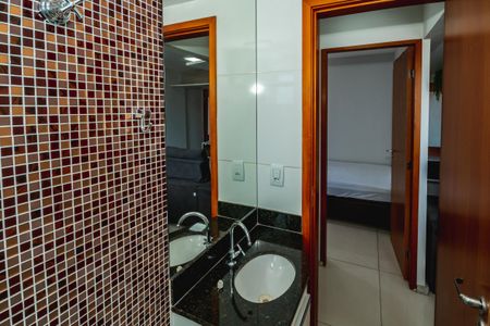 Apartamento para alugar com 66m², 2 quartos e 2 vagasBanheiro