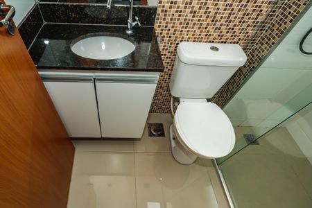 Apartamento para alugar com 66m², 2 quartos e 2 vagasBanheiro da Suíte