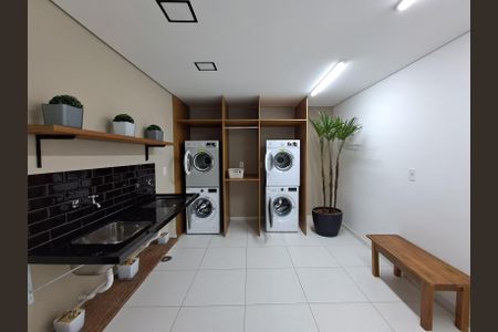 Apartamento para alugar com 35m², 1 quarto e 1 vaga Apartamento para alugar com 35m², 1 quarto e 1 vagaÁrea Comum - Lavanderia