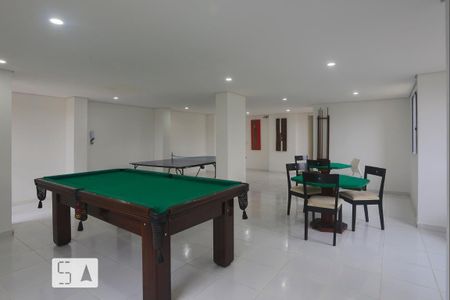 Apartamento para alugar com 55m², 2 quartos e 1 vaga Apartamento para alugar com 55m², 2 quartos e 1 vagaÁrea comum - Sala de Jogos