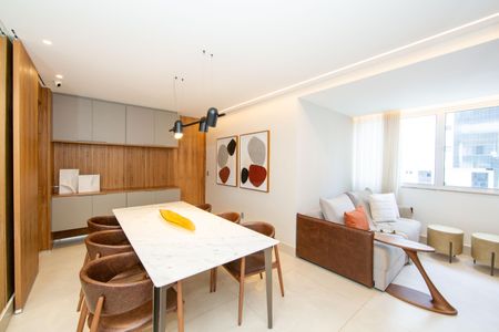 SALA de apartamento à venda com 2 quartos, 75m² em Belvedere, Belo Horizonte