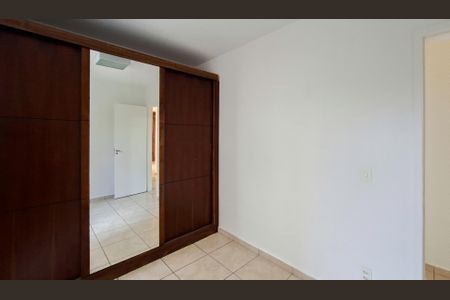 Quarto 2 de apartamento para alugar com 3 quartos, 70m² em Santa Efigênia, Belo Horizonte