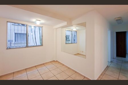 Sala de apartamento para alugar com 3 quartos, 70m² em Santa Efigênia, Belo Horizonte