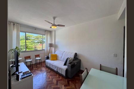 Apartamento à venda com 58m², 2 quartos e 1 vagaSala