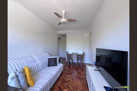 Apartamento à venda com 58m², 2 quartos e 1 vagaSala