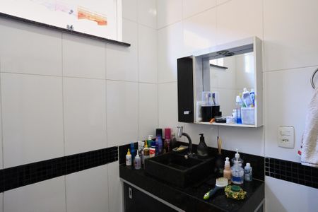 Casa para alugar com 360m², 3 quartos e 2 vagasBanheiro Social