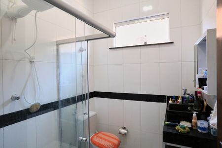 Casa para alugar com 360m², 3 quartos e 2 vagasBanheiro Social