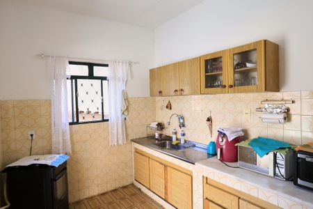 Casa para alugar com 360m², 3 quartos e 2 vagasCozinha