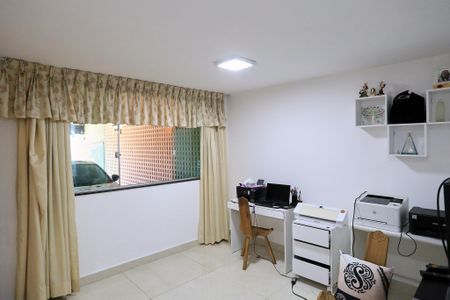 Casa para alugar com 360m², 3 quartos e 2 vagasSuíte