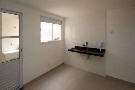 Casa para alugar com 34m², 2 quartos e sem vaga Casa para alugar com 34m², 2 quartos e sem vagaSala/Cozinha