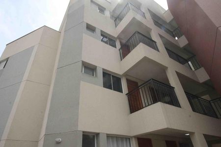 Apartamento para alugar com 38m², 2 quartos e 1 vaga Apartamento para alugar com 38m², 2 quartos e 1 vagaFachada