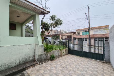 Casa à venda com 439m², 2 quartos e 6 vagas Casa à venda com 439m², 2 quartos e 6 vagasQuintal