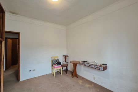 Casa à venda com 439m², 2 quartos e 6 vagas Casa à venda com 439m², 2 quartos e 6 vagasQuarto 1