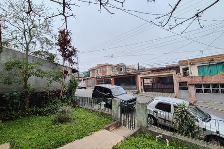 Casa à venda com 439m², 2 quartos e 6 vagas Casa à venda com 439m², 2 quartos e 6 vagasQuintal