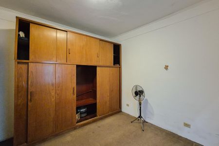 Casa à venda com 439m², 2 quartos e 6 vagas Casa à venda com 439m², 2 quartos e 6 vagasQuarto 2