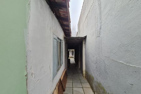 Casa à venda com 439m², 2 quartos e 6 vagas Casa à venda com 439m², 2 quartos e 6 vagasQuintal