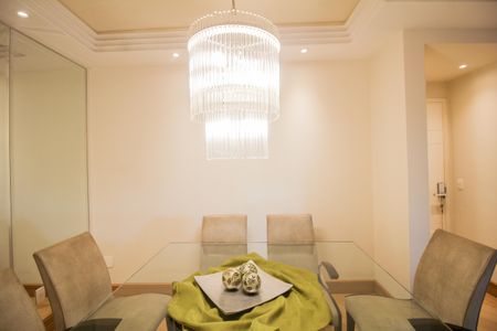 Apartamento para alugar com 168m², 4 quartos e 3 vagas Apartamento para alugar com 168m², 4 quartos e 3 vagasSala de Jantar