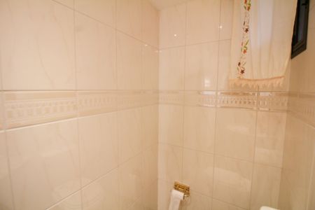 Apartamento para alugar com 168m², 4 quartos e 3 vagas Apartamento para alugar com 168m², 4 quartos e 3 vagasLavabo