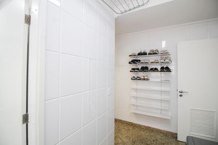 Apartamento para alugar com 168m², 4 quartos e 3 vagas Apartamento para alugar com 168m², 4 quartos e 3 vagasÁrea de Serviço