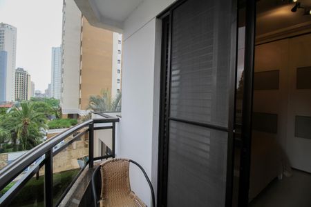 Apartamento para alugar com 168m², 4 quartos e 3 vagas Apartamento para alugar com 168m², 4 quartos e 3 vagasSuíte 3 - Varanda