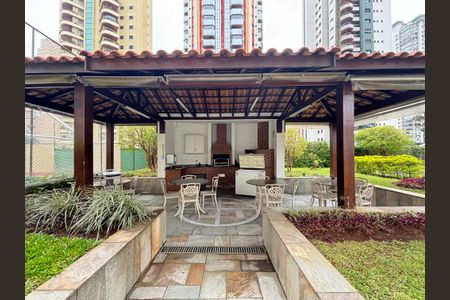 Apartamento para alugar com 168m², 4 quartos e 3 vagas Apartamento para alugar com 168m², 4 quartos e 3 vagasÁrea comum - Churrasqueira