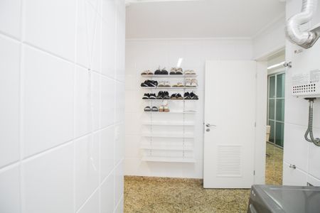 Apartamento para alugar com 168m², 4 quartos e 3 vagas Apartamento para alugar com 168m², 4 quartos e 3 vagasÁrea de Serviço