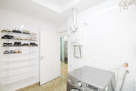 Apartamento para alugar com 168m², 4 quartos e 3 vagas Apartamento para alugar com 168m², 4 quartos e 3 vagasÁrea de Serviço