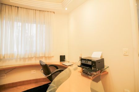 Apartamento para alugar com 168m², 4 quartos e 3 vagas Apartamento para alugar com 168m², 4 quartos e 3 vagasQuarto 4