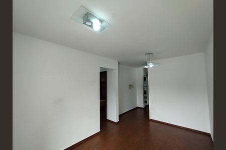 Apartamento para alugar com 63m², 3 quartos e 1 vaga Apartamento para alugar com 63m², 3 quartos e 1 vagaSala