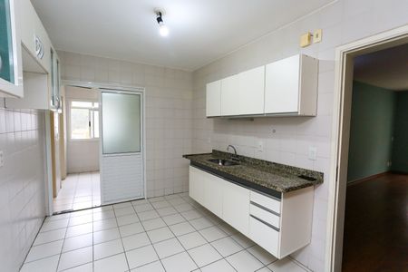 Apartamento à venda com 101m², 3 quartos e 2 vagas Apartamento à venda com 101m², 3 quartos e 2 vagascozinha