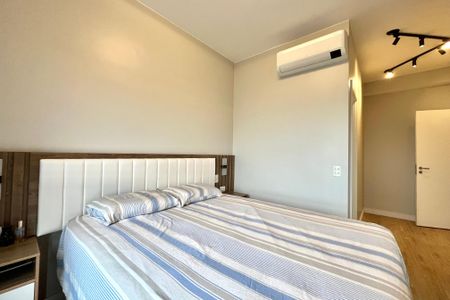 Apartamento à venda com 165m², 3 quartos e 2 vagas Apartamento à venda com 165m², 3 quartos e 2 vagasSuite 1