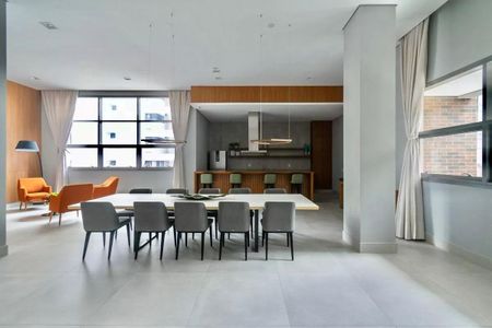 Apartamento à venda com 165m², 3 quartos e 2 vagas Apartamento à venda com 165m², 3 quartos e 2 vagasÁrea comum - Salão de festas