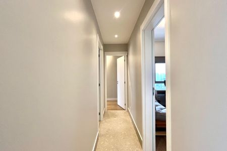 Apartamento à venda com 165m², 3 quartos e 2 vagas Apartamento à venda com 165m², 3 quartos e 2 vagasCorredor