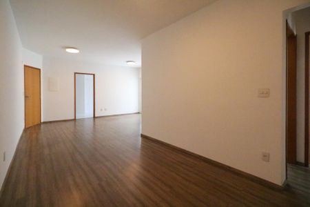 Apartamento para alugar com 129m², 3 quartos e 3 vagas Apartamento para alugar com 129m², 3 quartos e 3 vagasSala