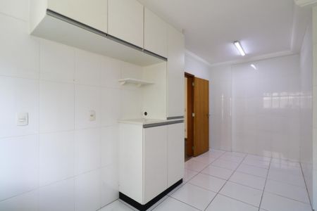 Apartamento para alugar com 129m², 3 quartos e 3 vagas Apartamento para alugar com 129m², 3 quartos e 3 vagasCozinha