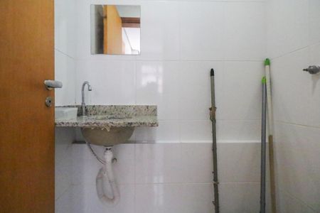 Apartamento para alugar com 129m², 3 quartos e 3 vagas Apartamento para alugar com 129m², 3 quartos e 3 vagasBanheiro de Serviço