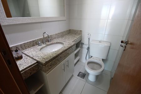 Apartamento à venda com 80m², 2 quartos e 1 vagaBanheiro Social