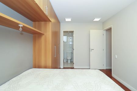 Apartamento para alugar com 74m², 2 quartos e 1 vagaSuíte