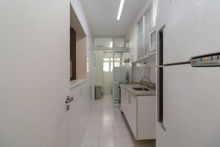 Apartamento para alugar com 74m², 2 quartos e 1 vagaCozinha
