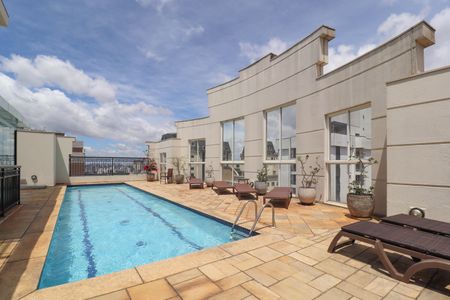 Apartamento para alugar com 74m², 2 quartos e 1 vagaPiscina