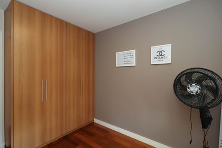 Apartamento para alugar com 74m², 2 quartos e 1 vagaQuarto 