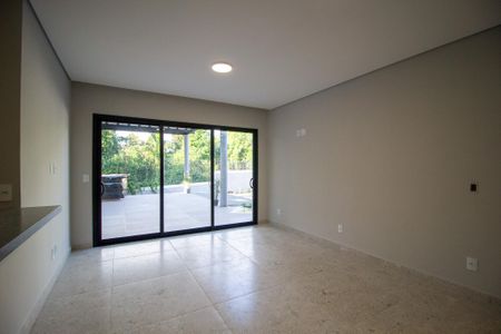 Casa para alugar com 615m², 4 quartos e 2 vagasSala